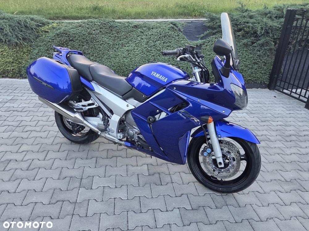 Yamaha FJR - 2