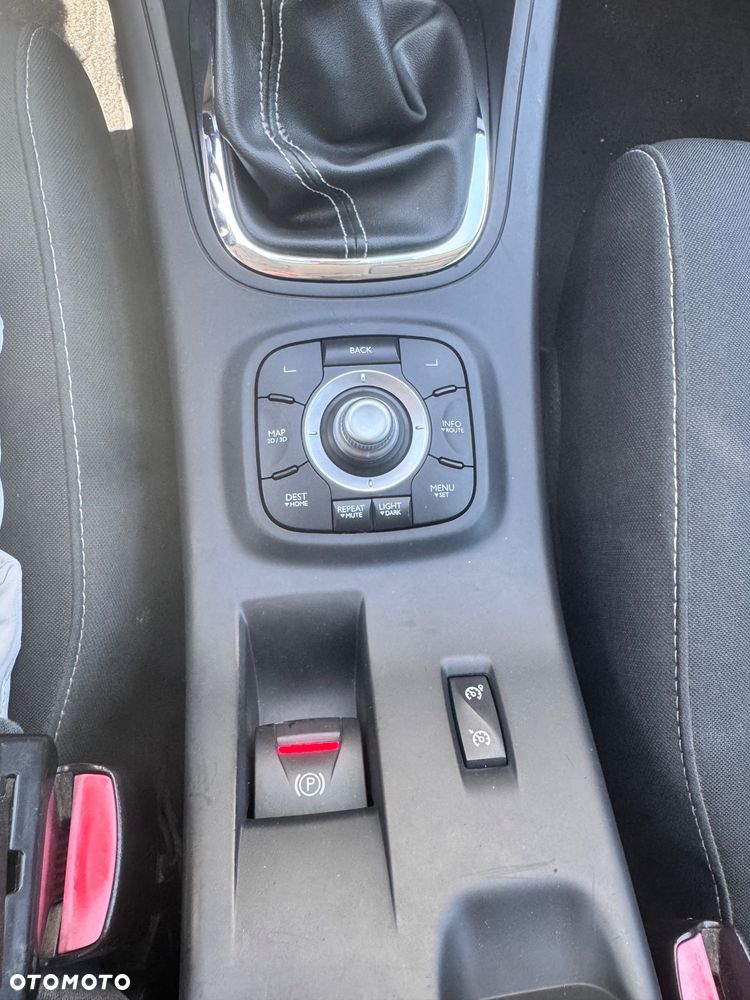 Renault Megane 1.5 dCi Limited - 13