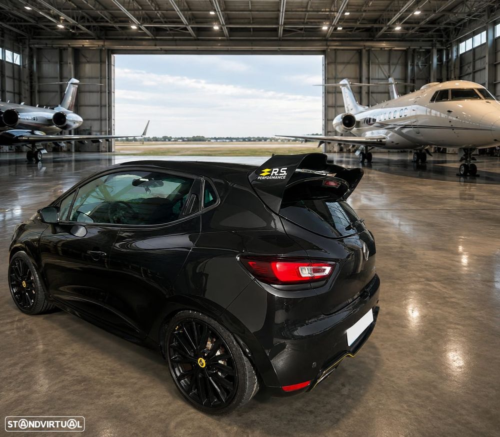 Renault Clio TCe 220 EDC R.S. Trophy - 6