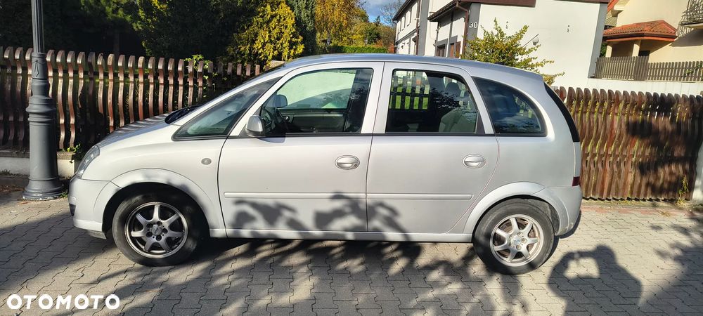Opel Meriva - 14