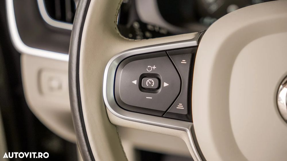 Volvo XC 60 T6 AWD Recharge Geartronic Inscription - 20