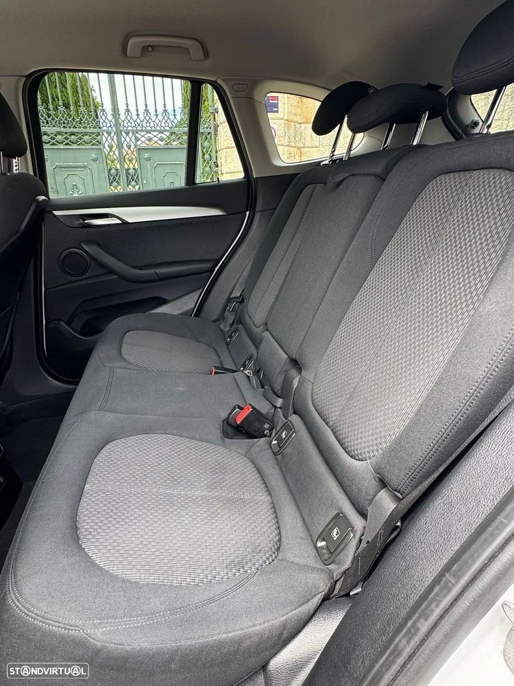 BMW X1 25 e xDrive - 13