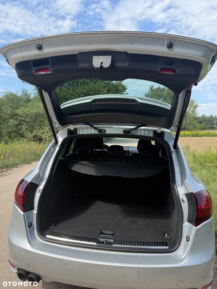 Porsche Cayenne - 7