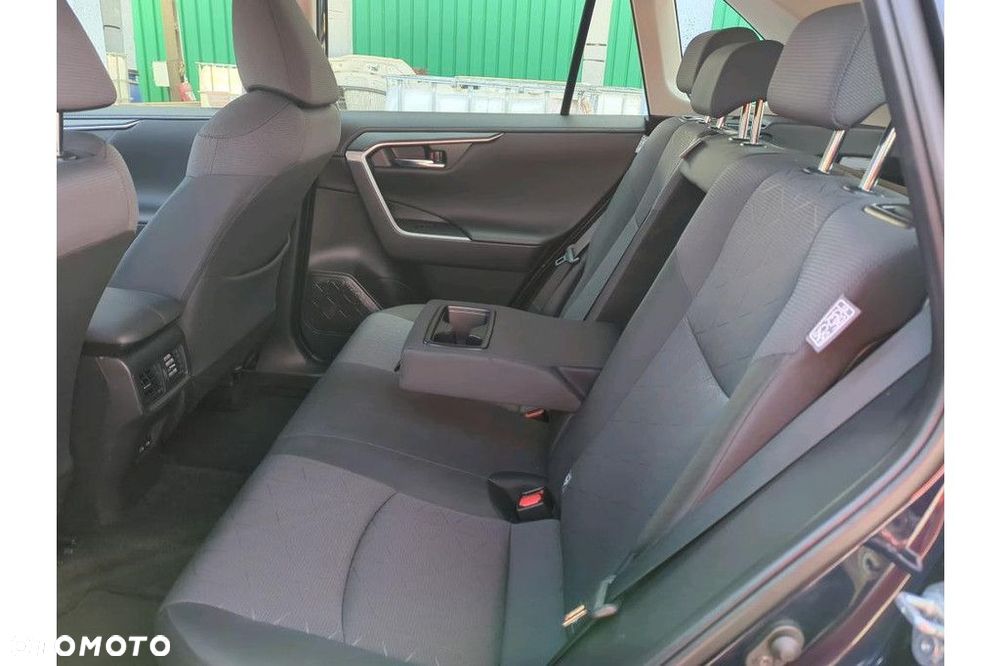 Toyota RAV4 - 7