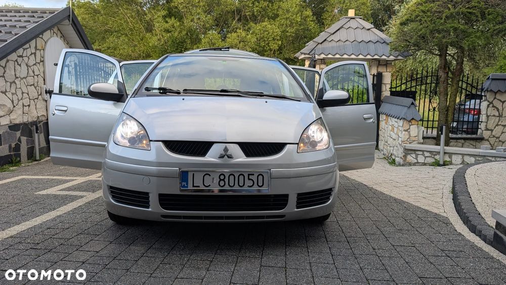 Mitsubishi Colt 1.5 Invite - 25