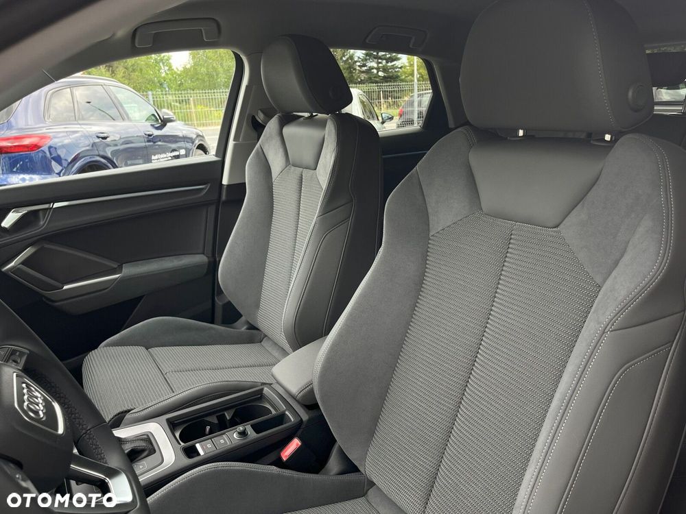 Audi Q3 Sportback - 10