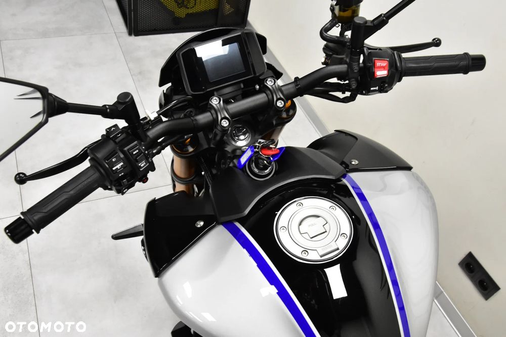 Yamaha MT - 21