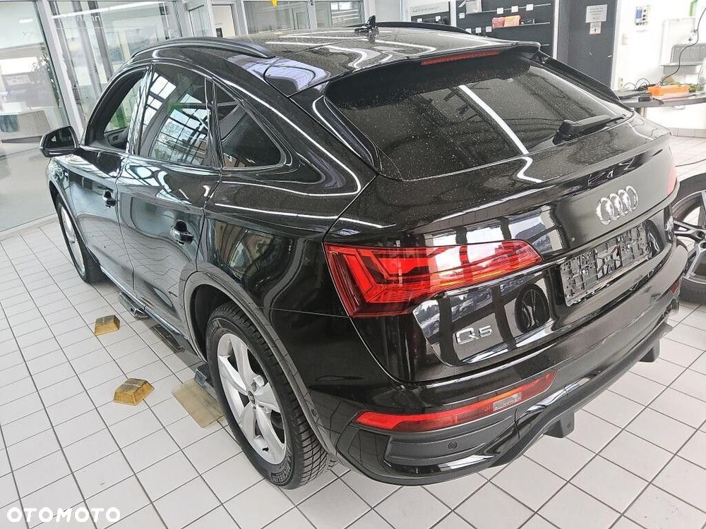 Audi Q5 Sportback - 4