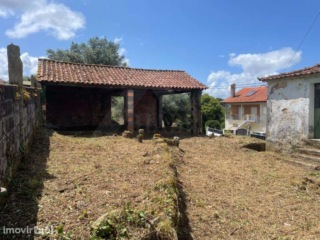 Moradia em pedra com pré-projeto para restauro em Ponte de Lima - Grande imagem: 5/21