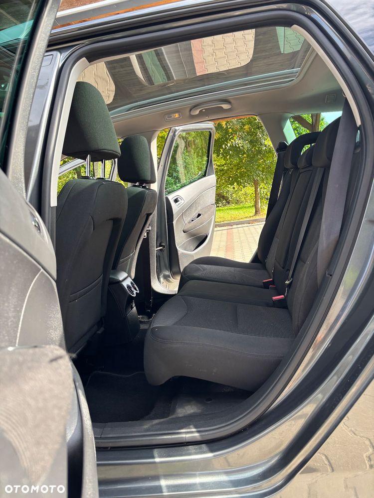 Peugeot 308 e-HDi FAP 110 Stop&Start Family - 33