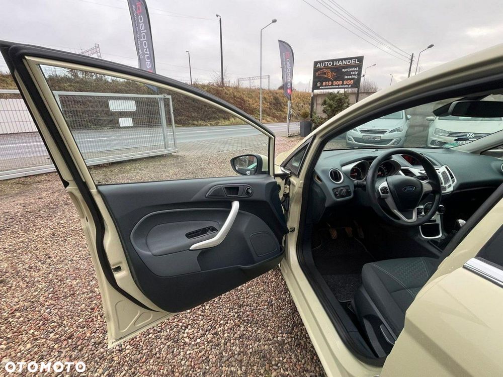 Ford Fiesta 1.25 Ambiente EU5 - 28