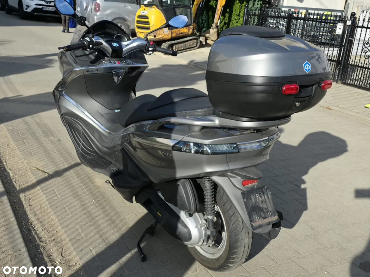Piaggio X10 - 4