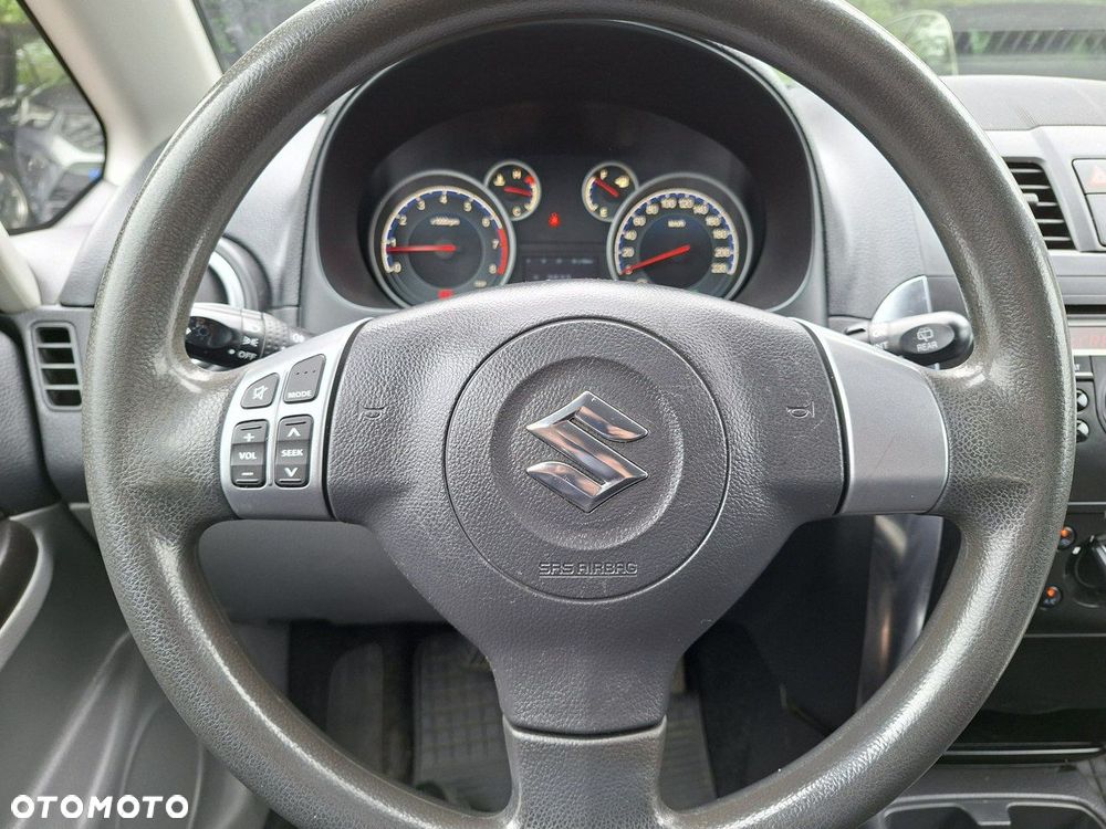 Suzuki SX4 - 17