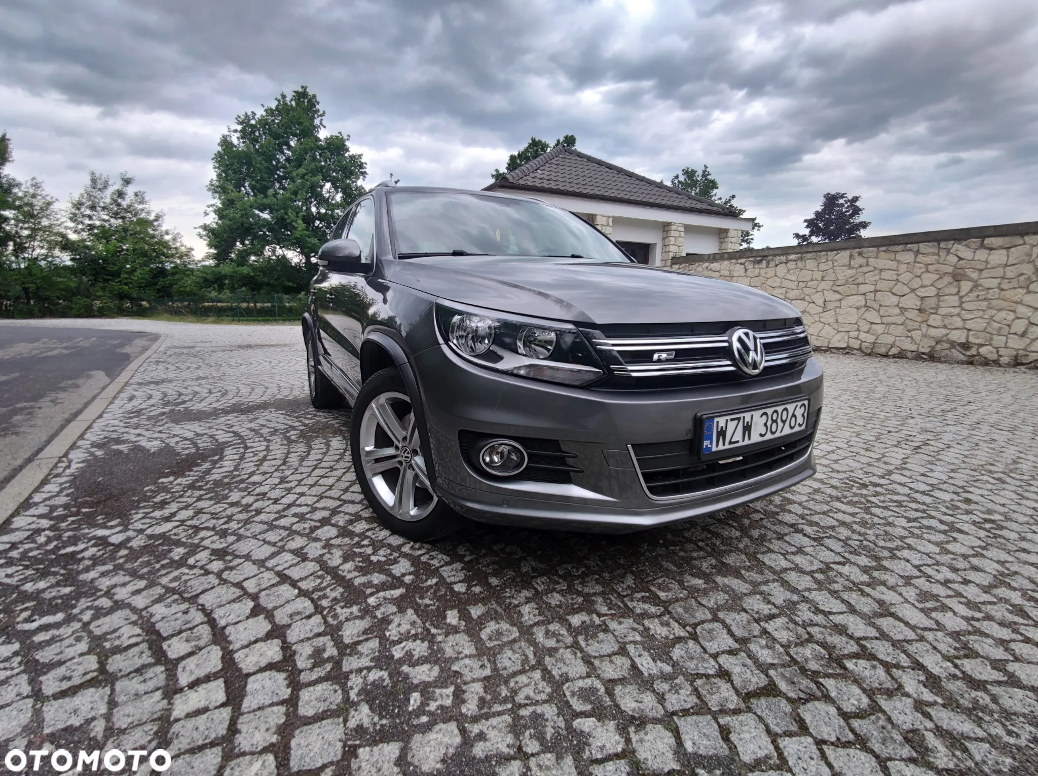 Volkswagen Tiguan 2.0 TDI Perfectline R-Style - 4