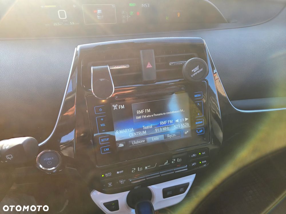 Toyota Prius 1.8 Hybrid Premium - 17