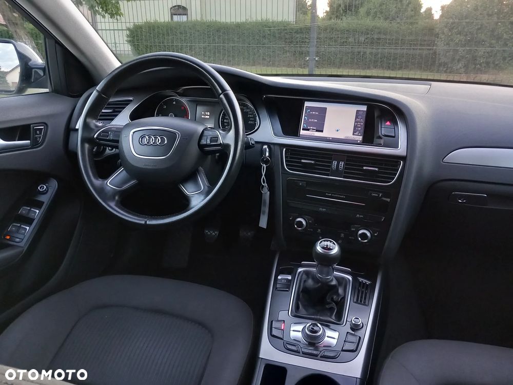Audi A4 Avant 2.0 TDI - 27