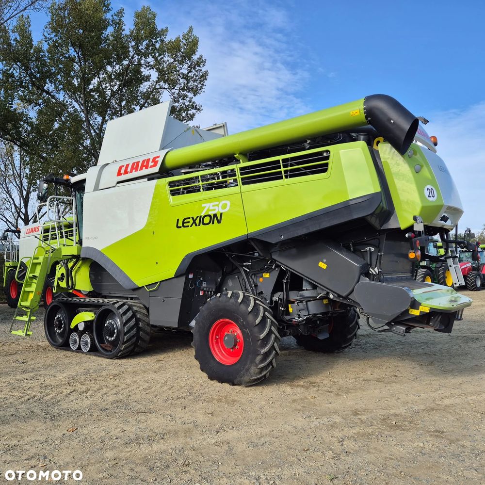Claas Lexion 750TT z hederem - 35