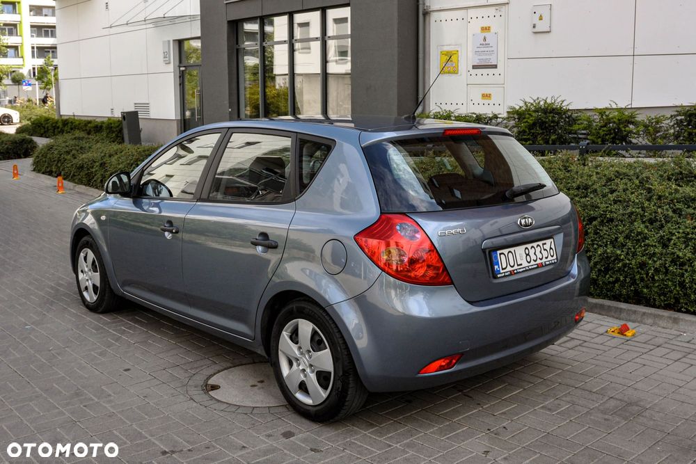 Kia Ceed - 3