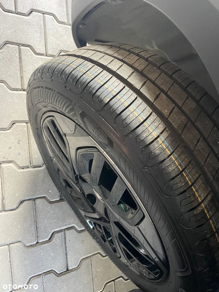 Citroën C4 PureTech 130 Stop&Start SHINE - 25