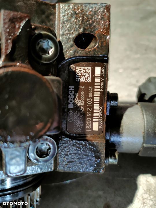 Pompa wysokiego ciśnienia paliwa Renault Trafic 2    2,0dci - 4