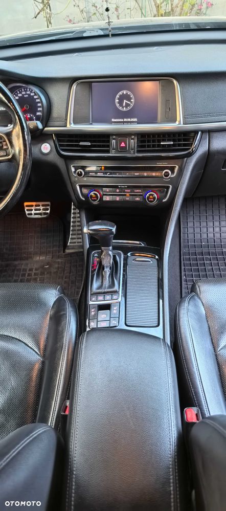 Kia Optima - 8
