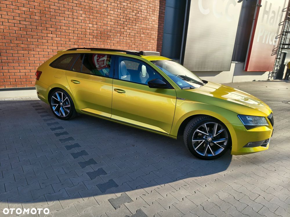 Skoda Superb 2.0 TDI Sportline - 5
