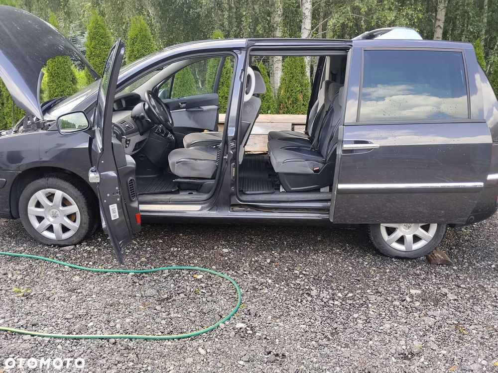 Peugeot 807 140 Family - 4