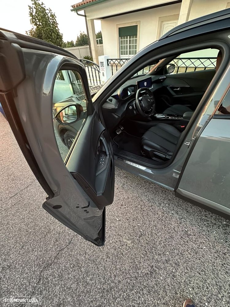 Peugeot 2008 1.2 PureTech GT EAT8 - 6
