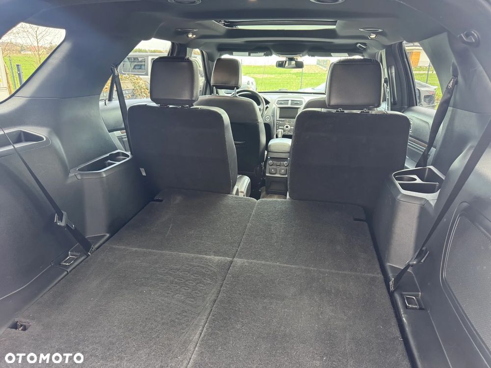 Ford Explorer - 20