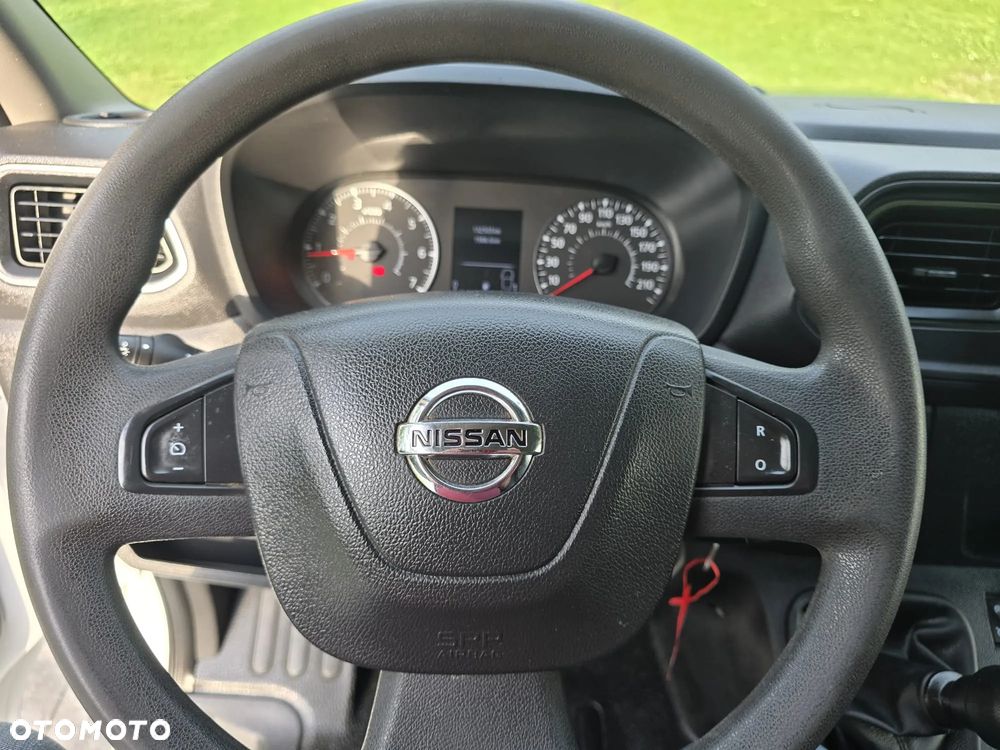 Nissan Interstar - 8