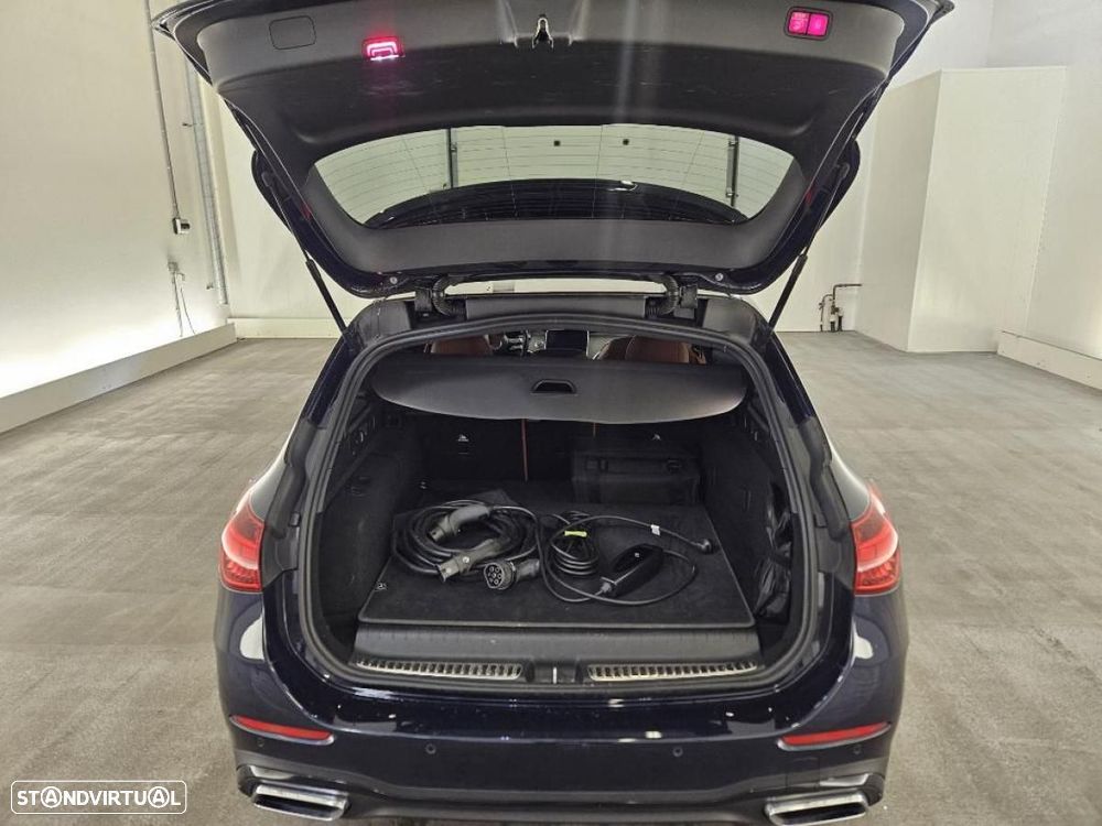 Mercedes-Benz C 300 e AMG Line - 8