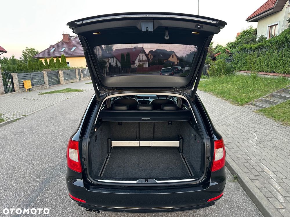 Skoda Superb 2.0 TDI Platinum - 11