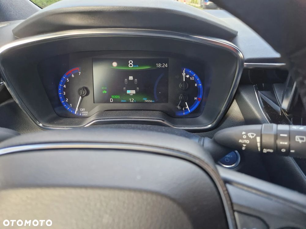 Toyota Corolla 1.8 Hybrid Comfort - 34