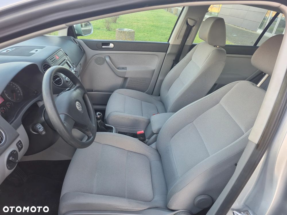 Volkswagen Golf Plus - 17