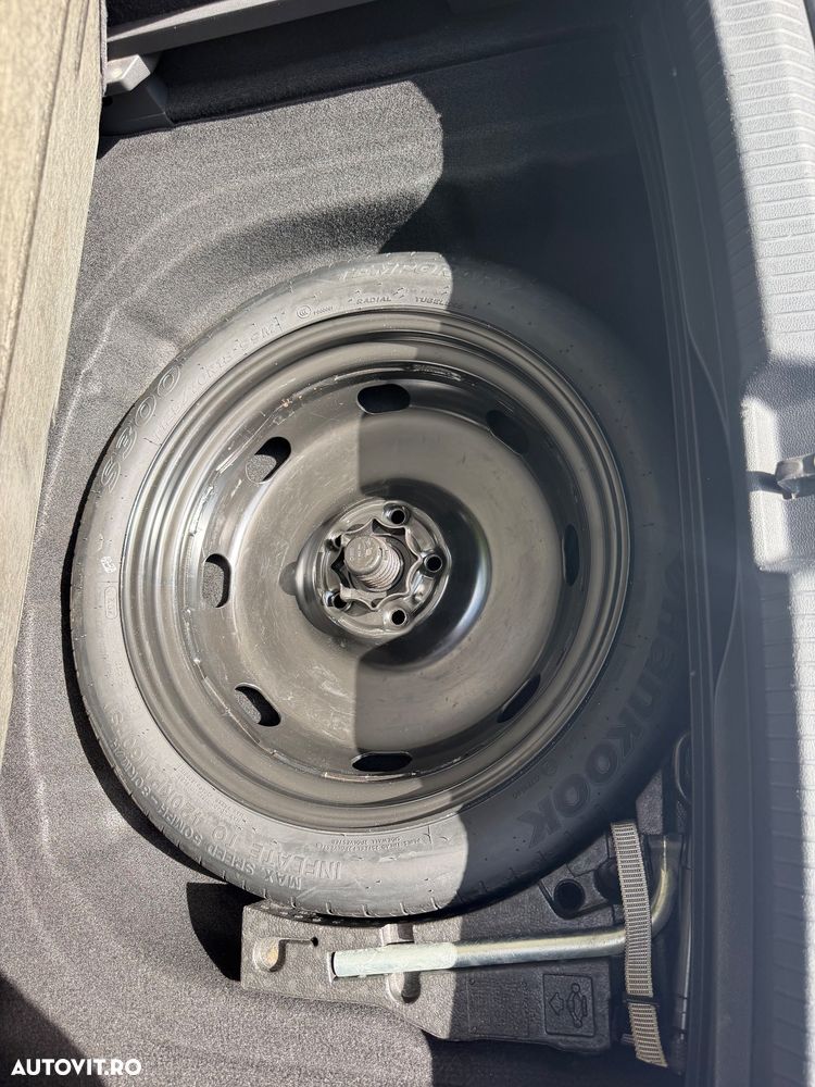 Volkswagen Golf - 5