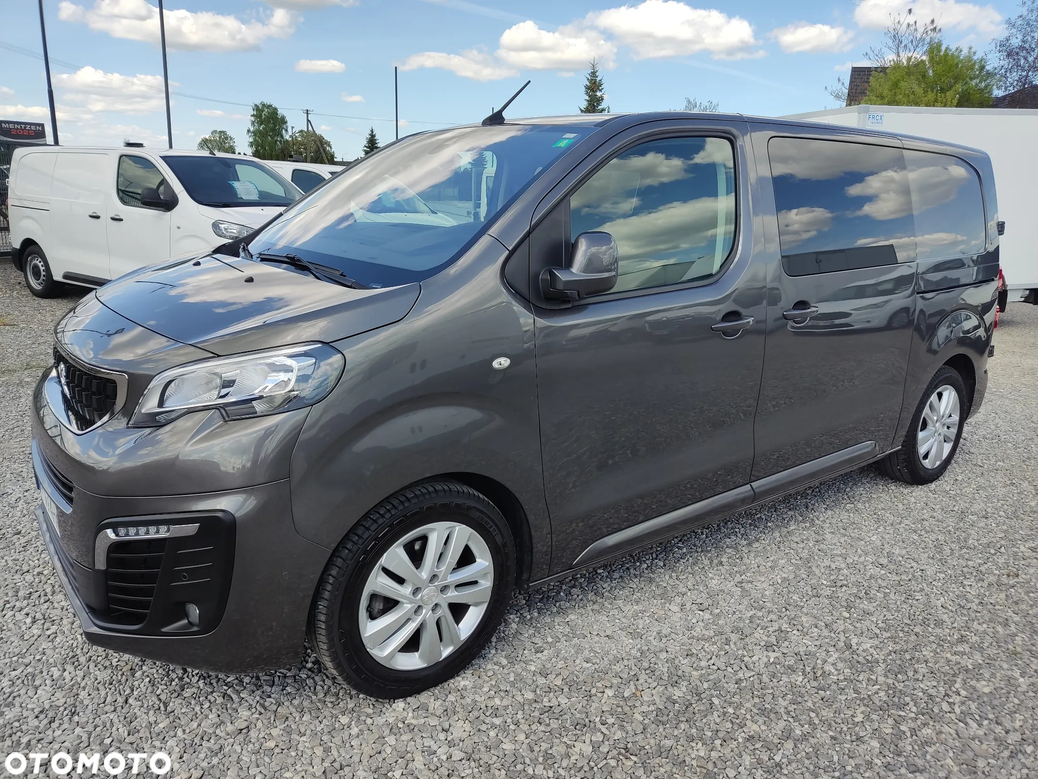 Peugeot Expert - 8