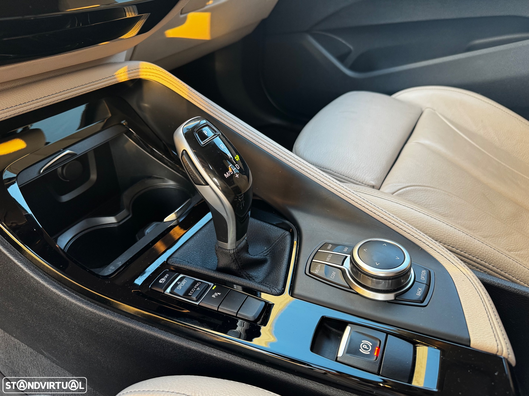 BMW X1 16 d sDrive Auto xLine - 12