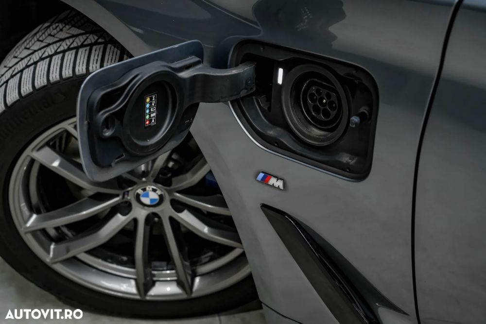 BMW Seria 5 530e Aut. M Sport Edition - 27