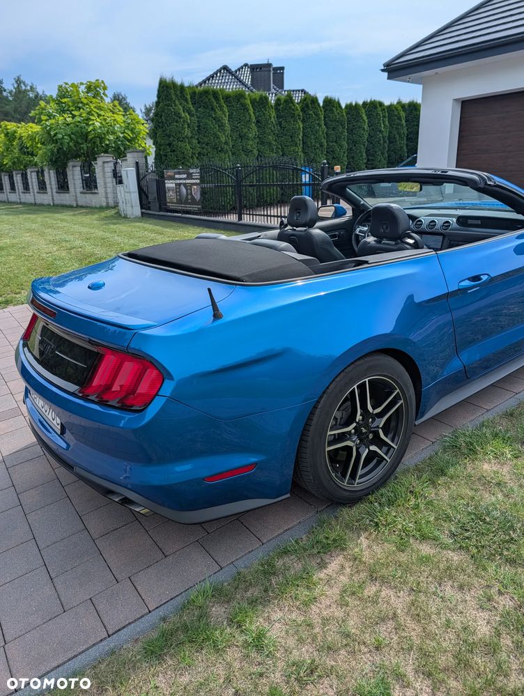 Ford Mustang - 3