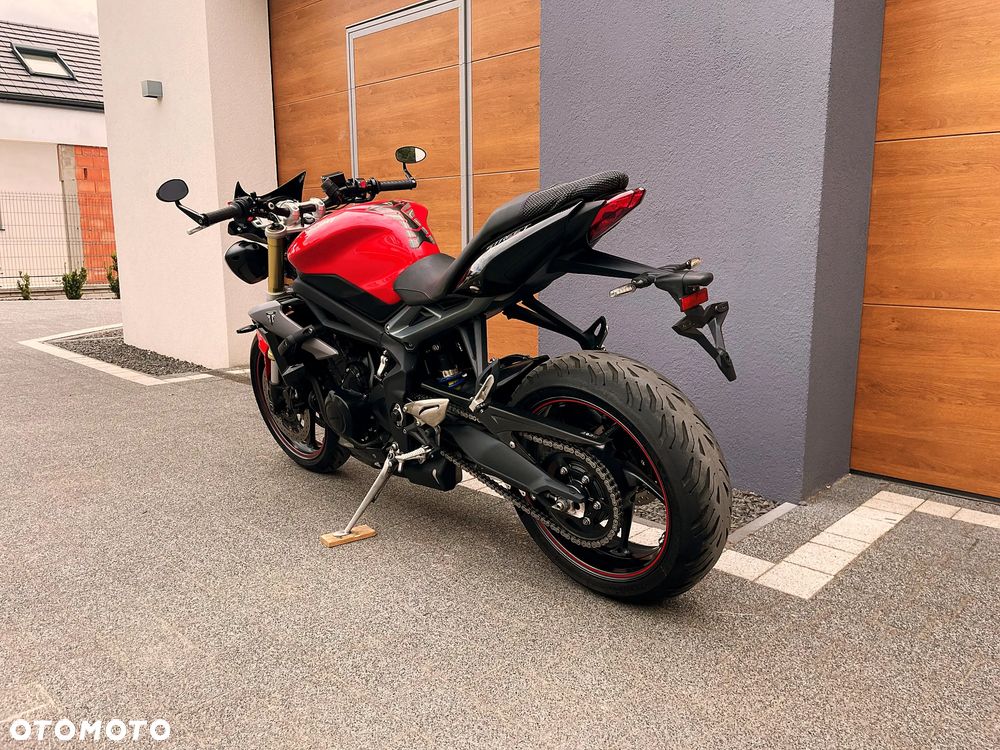 Triumph Street Triple - 6