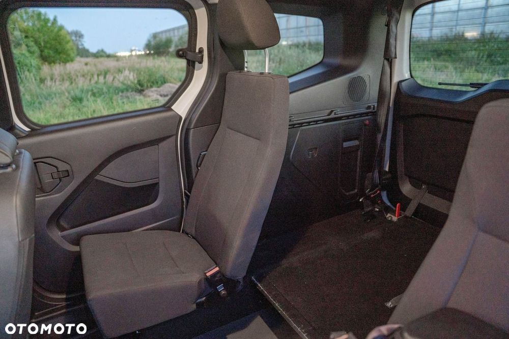 Renault Kangoo TCe 130 Equilibre - 25