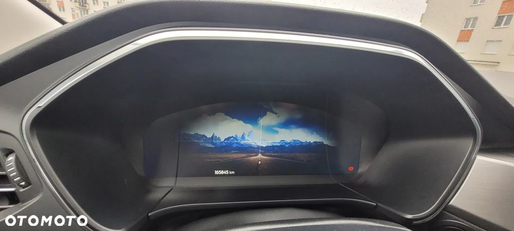 Ford Kuga 2.0 TDCi 2x4 Titanium - 10