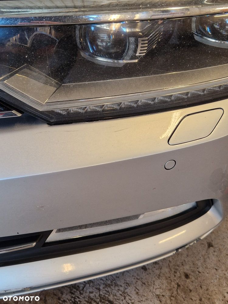 Volkswagen Passat - 34