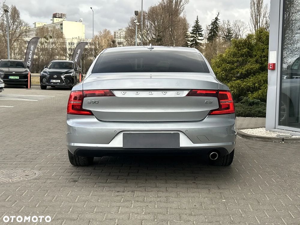 Volvo S90 D3 Momentum - 4