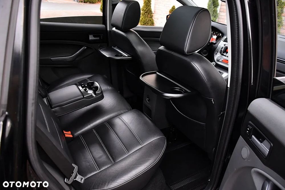 Ford Kuga 2.0 TDCi 4x4 Titanium - 36