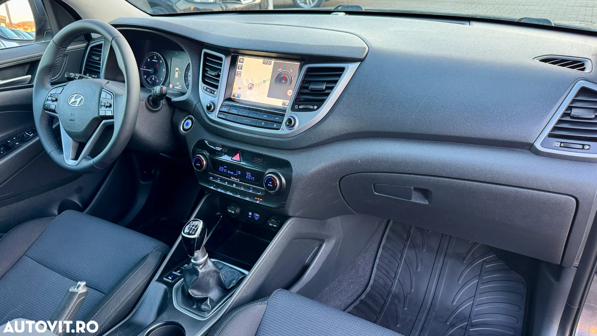 Hyundai Tucson 2.0 CRDI 2WD Style - 6