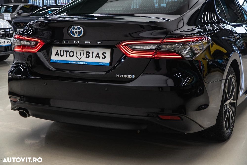 Toyota Camry 2.5 Exclusive - 14
