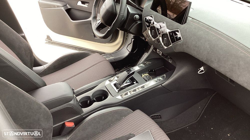 DS DS3 E-Tense Performance Line - 13