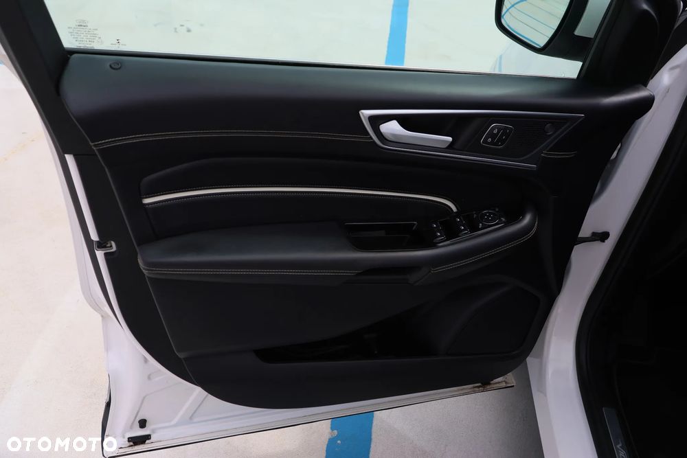 Ford Edge 2.0 EcoBlue Twin-Turbo 4WD Vignale - 12