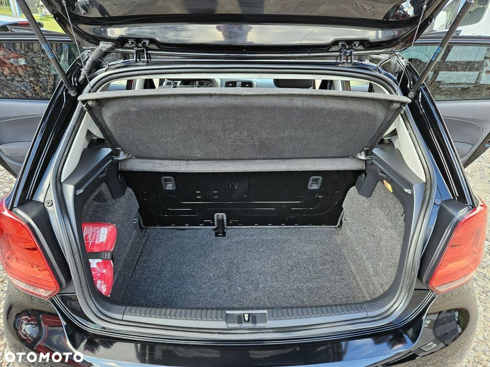 Volkswagen Polo - 16